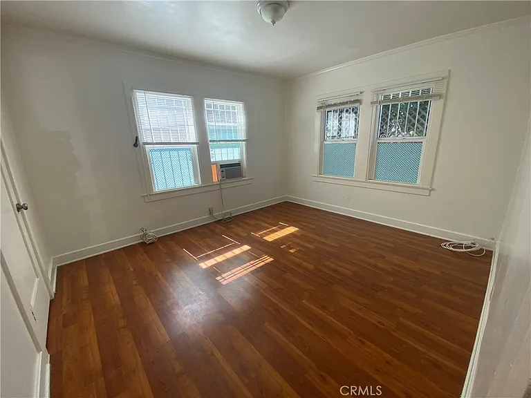 1817 Roosevelt Ave — Photo 5