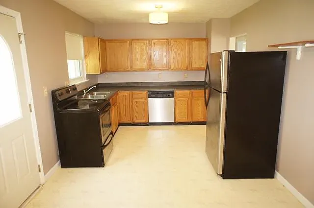 712 Fresno Rd — Photo 8