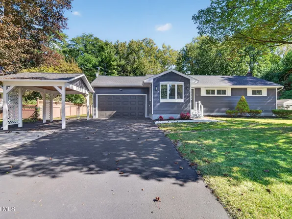 31 Frantone Lane, Loudonville, NY 12211