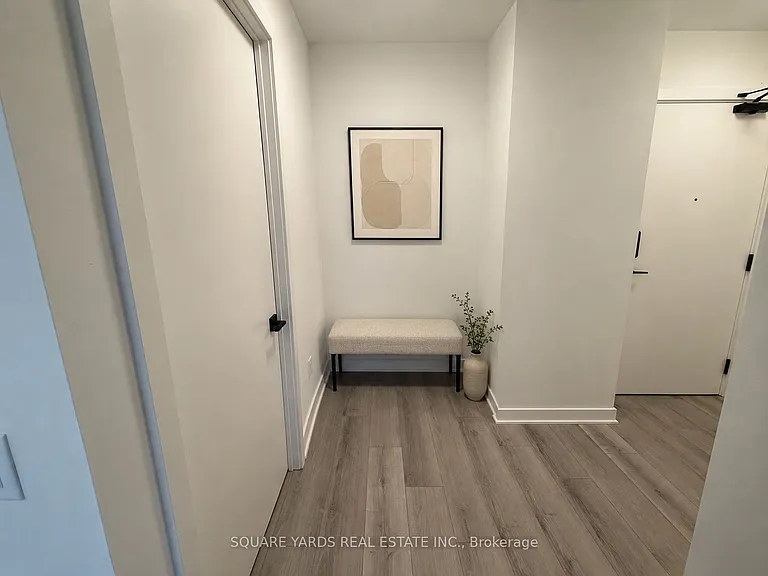 1185 Dupont St #1015 — Photo 4