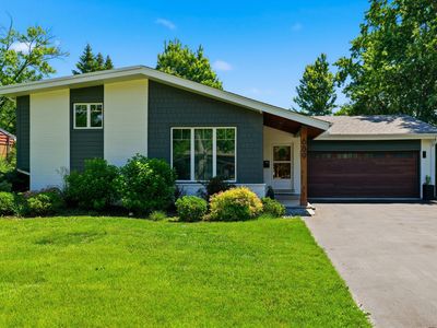 689 Timber Hill Rd, Deerfield, IL, 60015