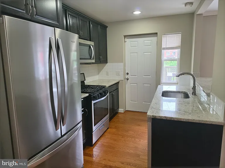 2028 Hillenwood Rd — Photo 4