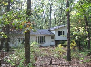 44490 Oak Leaves Ln, Mattawan, MI 49071