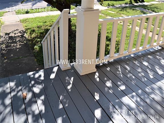 4th image of 4122 Oak St