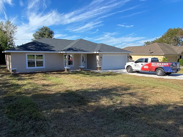10 Hemlock Circle Ct — Photo 1