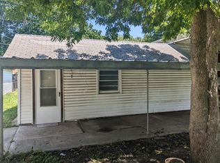 1446 S Ellis St, Wichita, KS 67211
