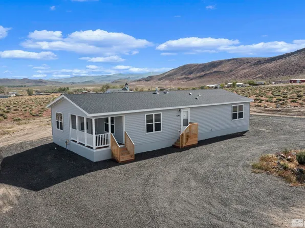 1345 W 10th St, Silver Springs, NV 89429