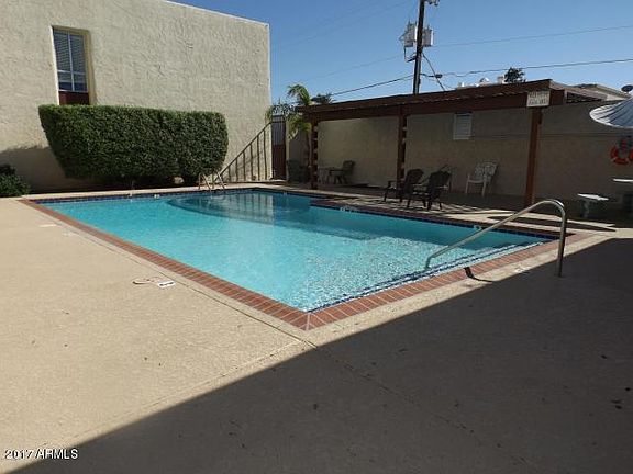 2nd image of 3828 N 32nd St Unit 216