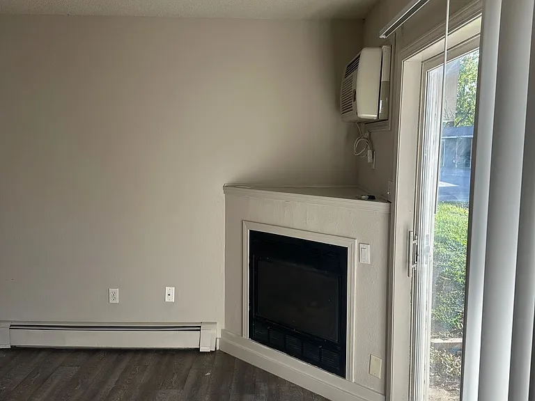 958 Boston Way #11 — Photo 3