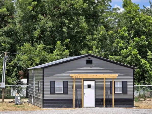 406 2nd Ave #3, Haleyville, AL 35565