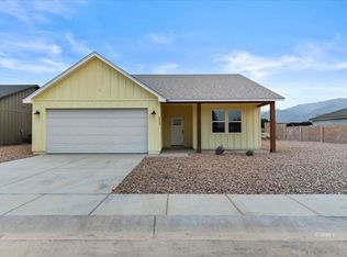 2914 W Eagle Dr, Thatcher, AZ 85552