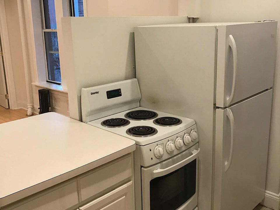 1st image of 232 E 116th St APT 8