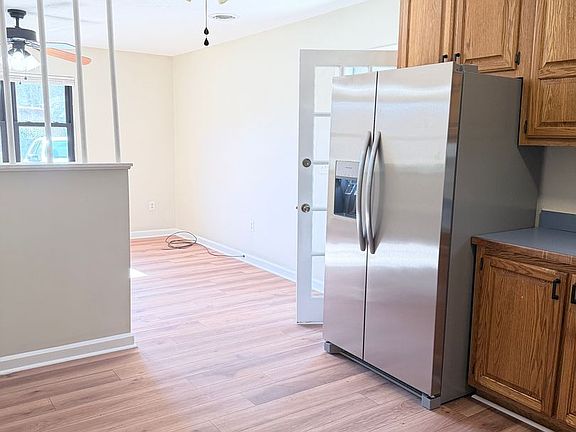 5th image of 22 Tipperary Dr