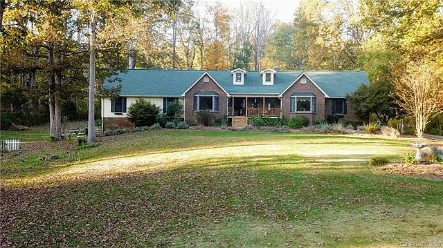 1st image of 3179 Woodland Hills Dr