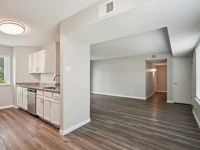 Fieldcrest Apartments — Photo 67