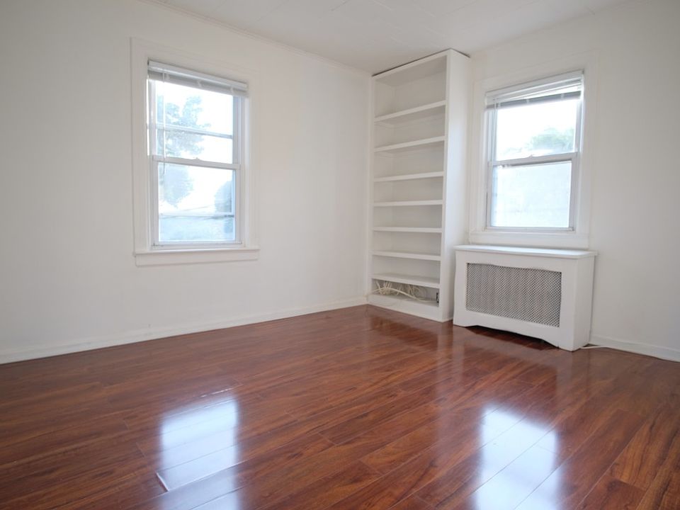 1st image of 110 Kimball Ave #2