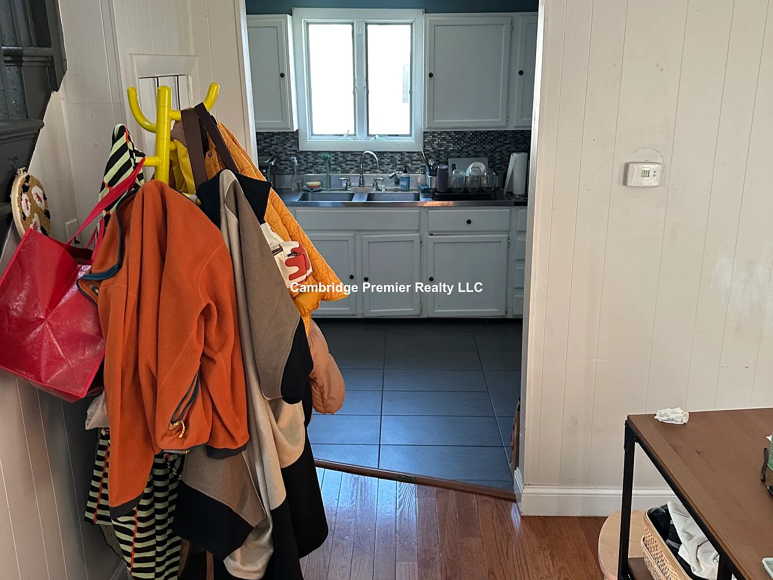 3 bed, 1200 sqft, $3,000 — Photo 3