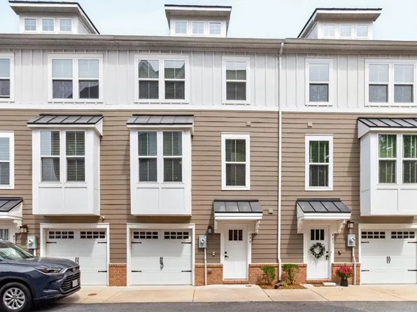 459 Westport St, Norfolk, VA 23505