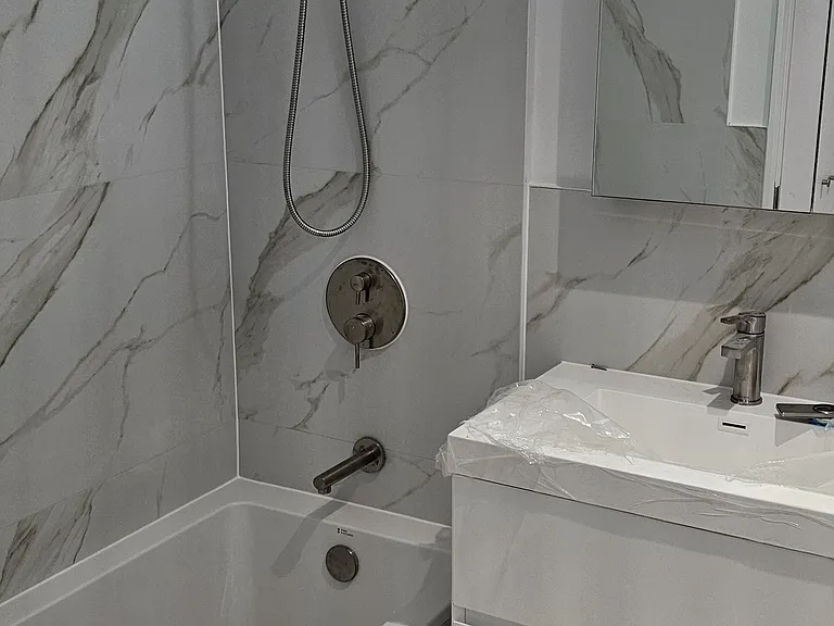 107 Mott St #4F — Photo 8