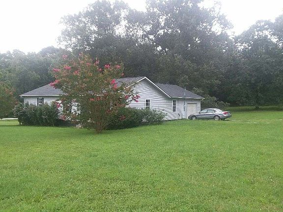 3rd image of 175 Deer Cir