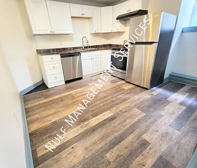 6066 Butler St — Photo 1