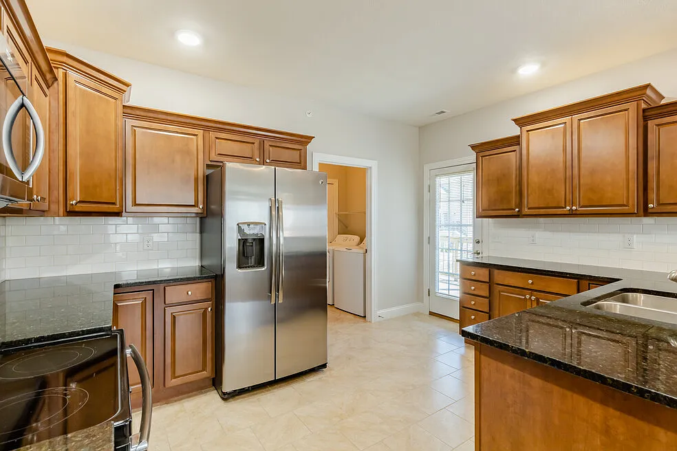 St. Ivans Apartments — Photo 1