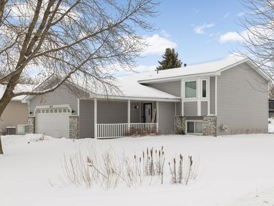 2173 Grimm Rd, Chaska, MN, 55318