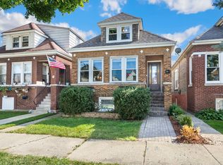 4541 W Deming Pl, Chicago, IL 60639