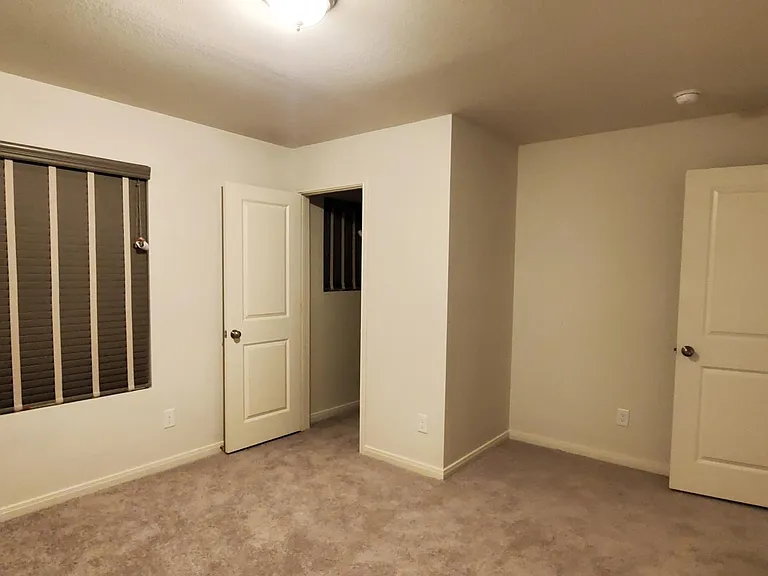 5584 Fox Bluff Dr — Photo 7