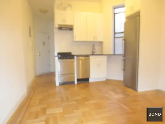 Rented by Bond New York | media 12