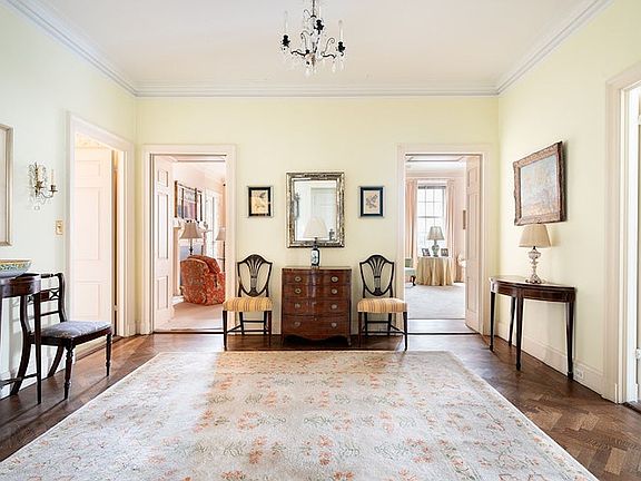 2nd image of 133 E 80th St #12THFLOOR