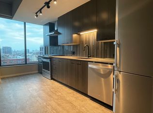 41 N Morgan St #909, Chicago, IL 60607