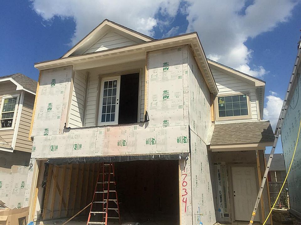 1st image of 17034 Amarose Dr