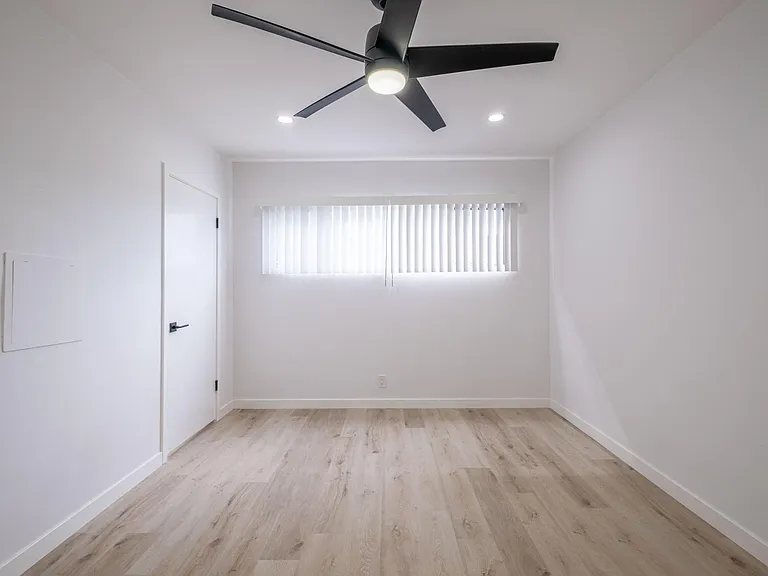 608 Illinois Ct #3 — Photo 19