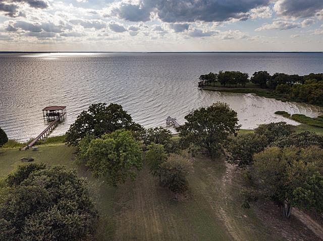 1st image of 254 Lake Shore Ln