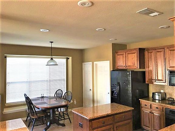 5th image of 905 Moss Cliff Cir