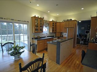 165 Summerlawn Dr, Sewickley, PA