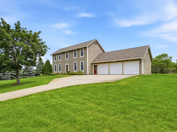 14655 Raspberry Dr, Rogers, MN 55374