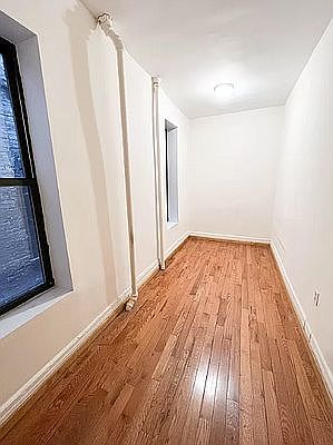 4th image of 30 Saint Marks Pl APT 1D