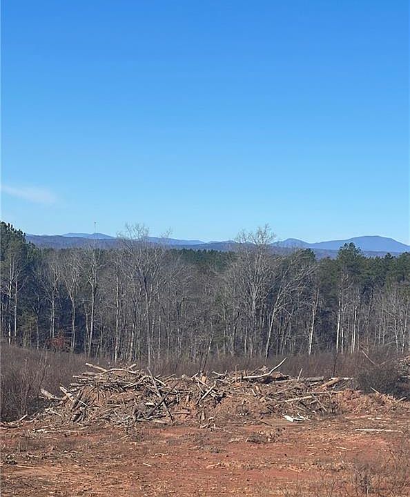 2nd image of 554 Poplar Springs Rd