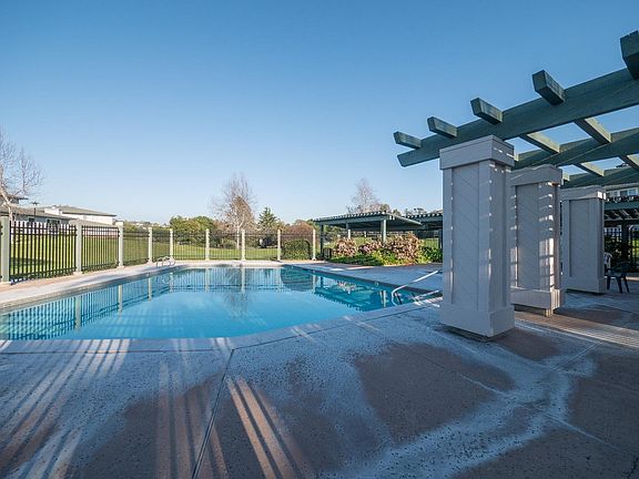 2nd image of 4217 Starboard Ct #2