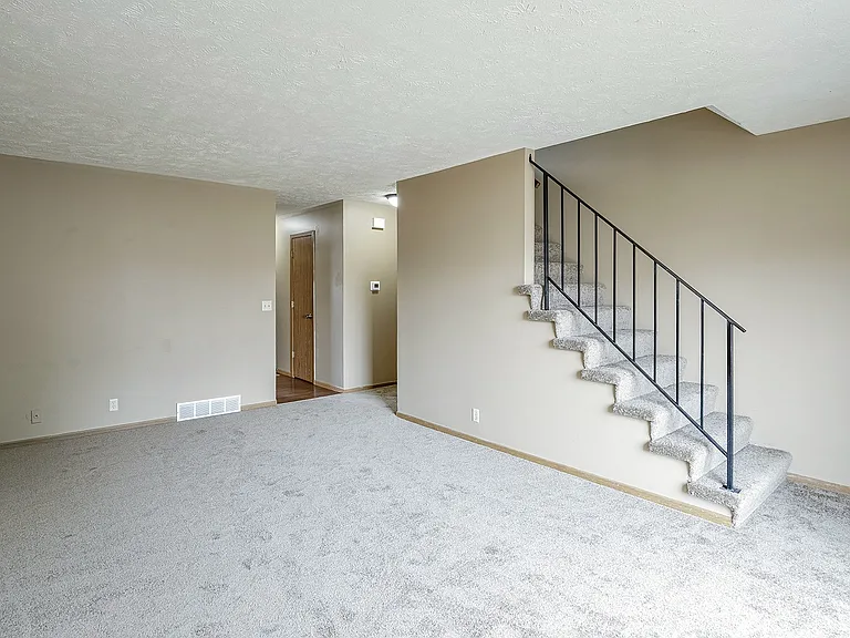 Gold Coast Apartments — Photo 10