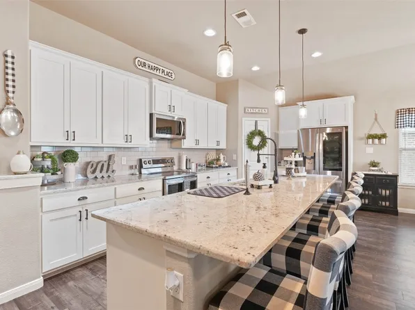 4102 Bridle Path Ln, Sanger, TX 76266