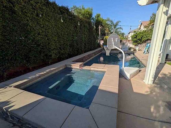 Pool and jacuzzi