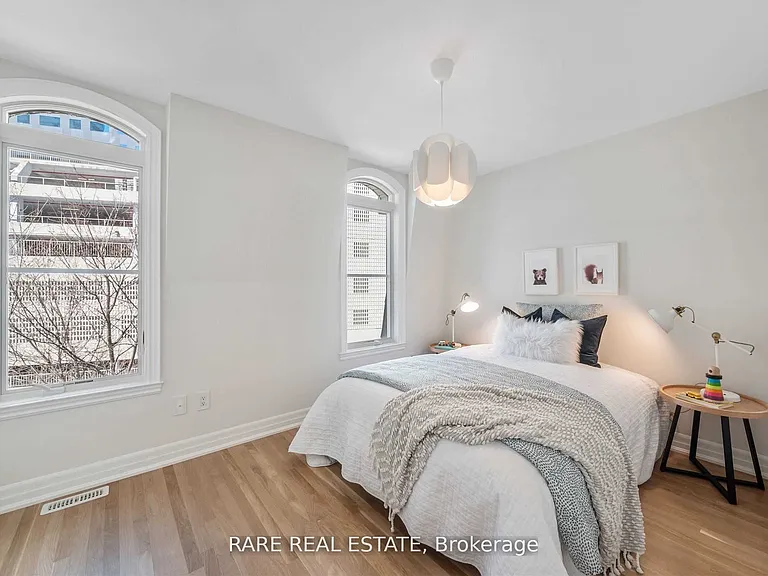 65 Pleasant Blvd — Photo 15