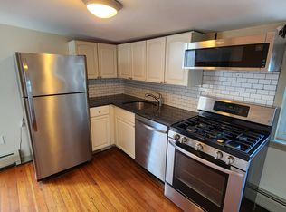 191 Maverick St APT 4R, Boston, MA 02128