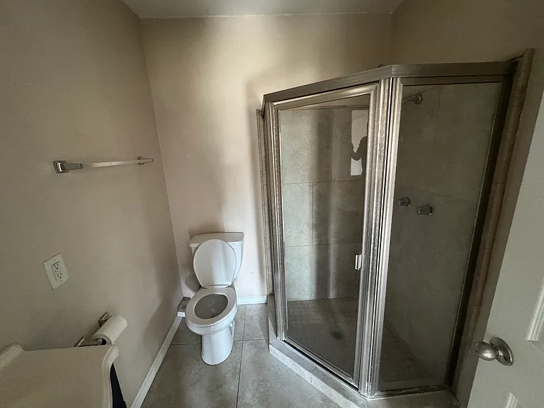 5401 W Olympic Blvd #3 — Photo 27