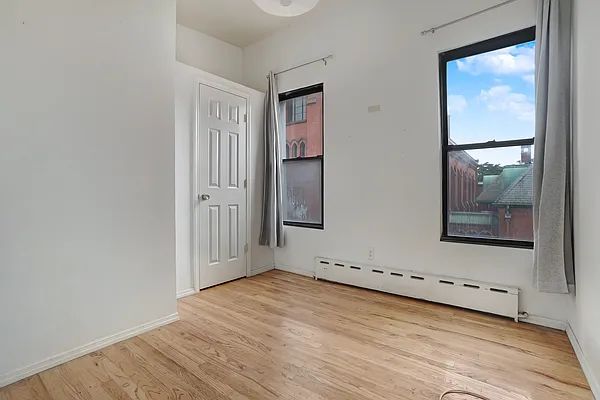 Rented by Compass | media 4