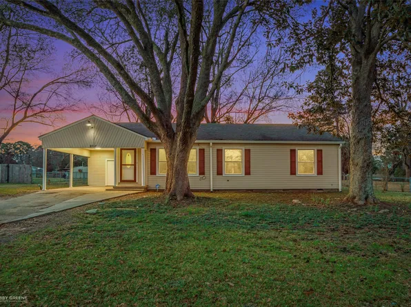 8917 Sweetbriar Ln, Shreveport, LA 71118