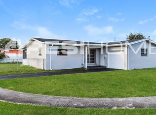 8290 NW 26th Pl, Fort Lauderdale, FL 33322